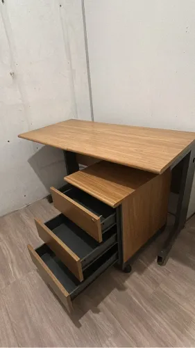 Mesa escritório com gaveteiro
