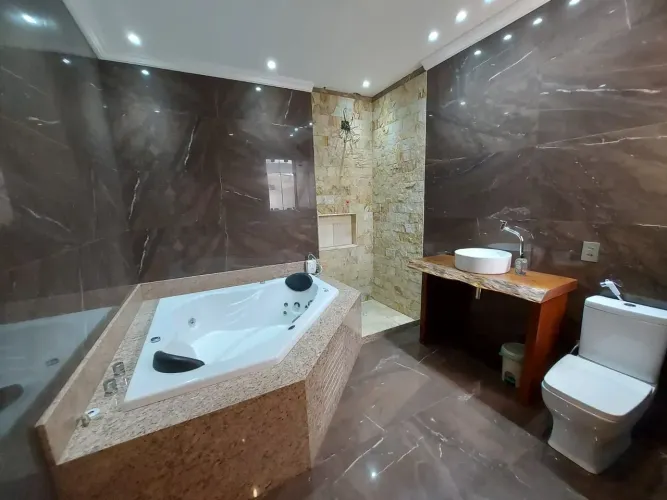 Apartamento para venda possui 290 metros quadrados com 3 quartos