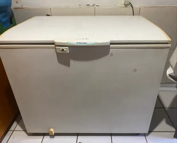 Freezer Electrolux H300 horizontal 305 litros