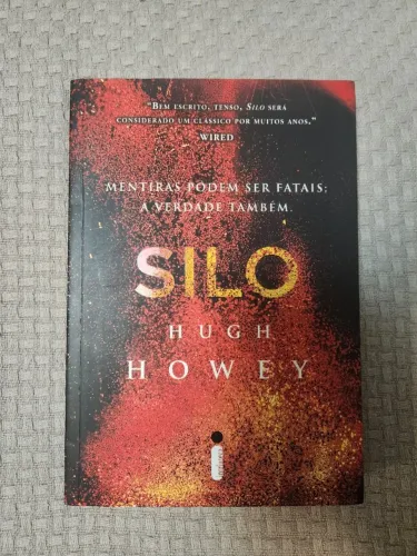 Livro Silo (Hugh Howey) - Vol. 1