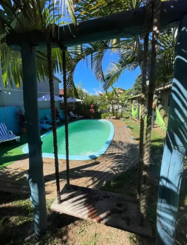 Cabana para 5 pessoas em pousada com piscina e estacionamento privativo na Praia do Rosa