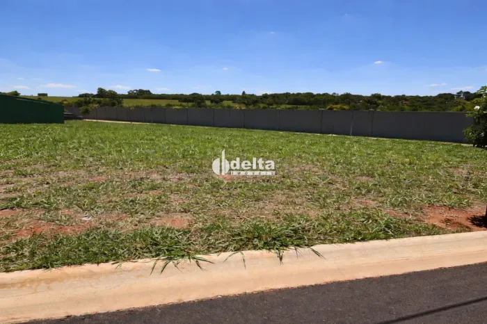 Terrenos disponíveis para venda no condomínio Mirante do Lago em Uberlândia-MG