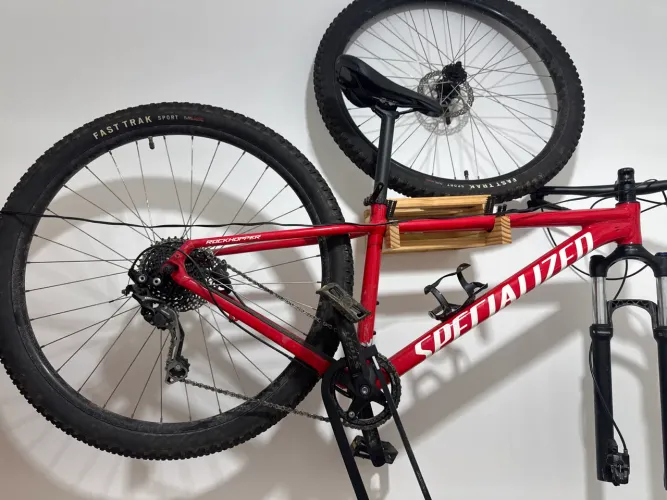 Bicicleta Specialized rockhopper tamanho M (29), 10 marchas usadas pouquíssimas vezes