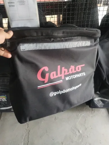 Vendo ou troco uma mochila bag