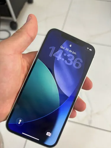 iPhone 12 Novo ( sem marcas de uso ) 