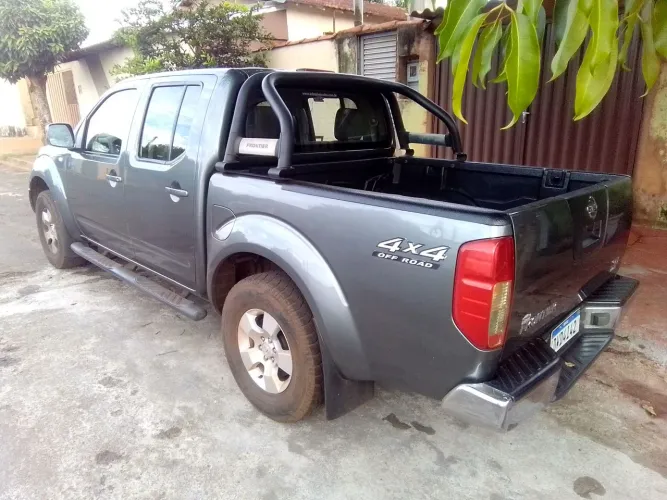 Nissan Frontier SEL CD 4X4 2.5 TB Diesel Aut. 2008