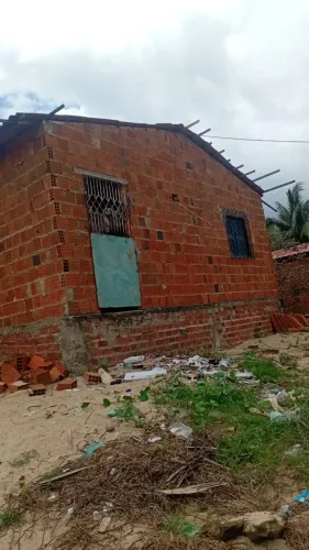 Vende se casa ou troca semi contruida