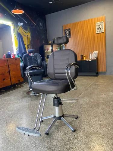 Cadeira para cabeleireiro ou barbeiro