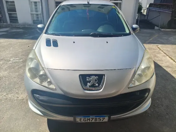 Peugeot 207 XR 1.4 Flex 8V 3P 2009