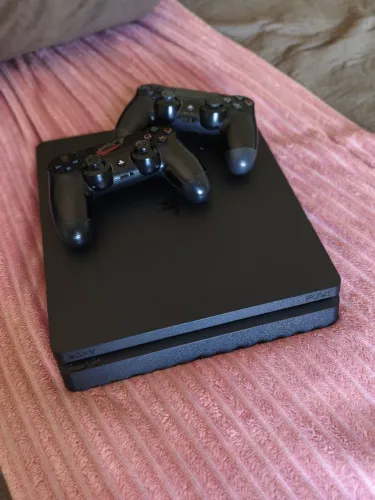 PS4