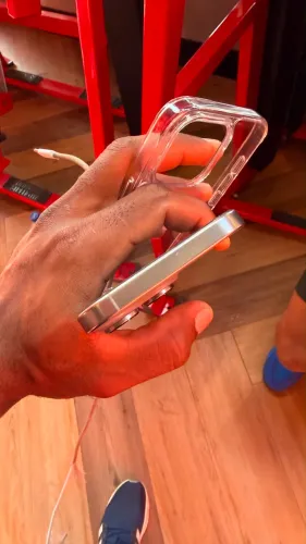 iPhone 16 pro Max muito novo