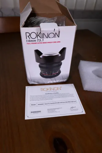 Lente ROKINON 14mm