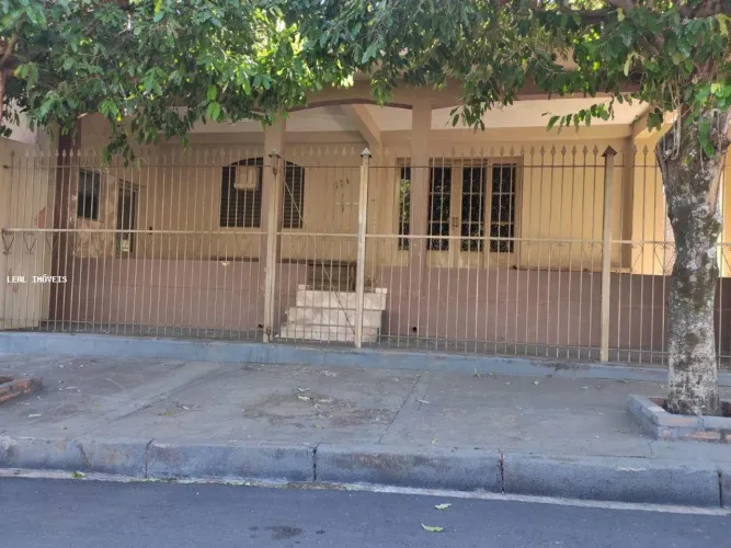 Casa para Venda em Regente Feijó, CLAUDEMIRO CARVALHO, 4 dormitórios, 3 banheiros, 1 vaga