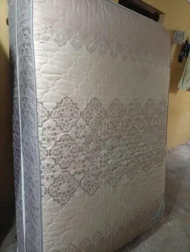 *Entrego*Cama conjugada com colchão de molas ensacadas