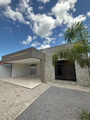 Casa - 3 quartos - Plano diretor sul -