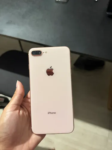 iPhone 8 Plus