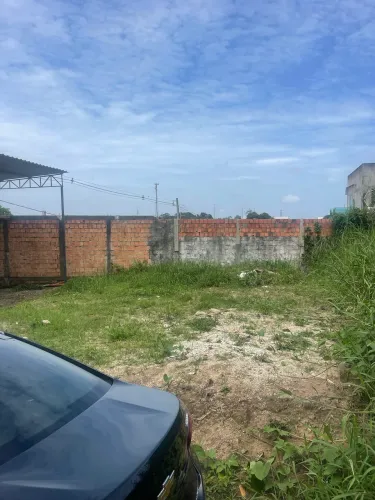 TERRENO NO LAGO AZUL