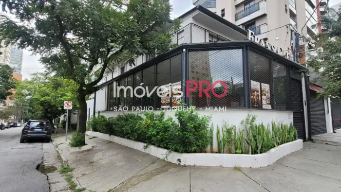 Esquina comercial Moema Pássaros perfeita para o seu negócio!!!