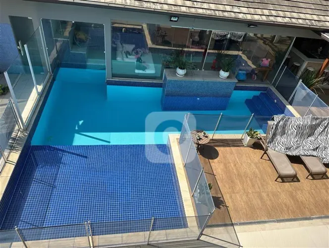 Mansão no Condomínio Residencial Quintas do Rio na Barra da Tijuca