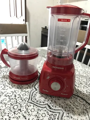 Vendo kit liquidificador e espremendo de laranja por 140