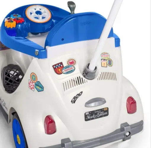 Carro fusca criança