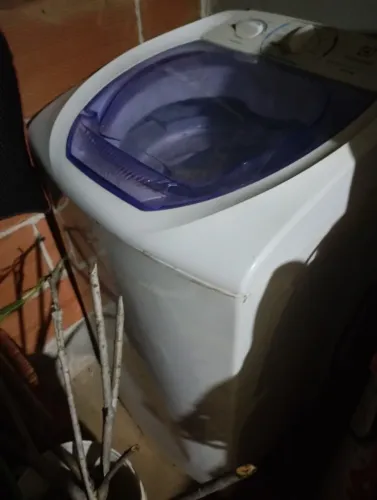 Vendo máquina de lavar 6 kg