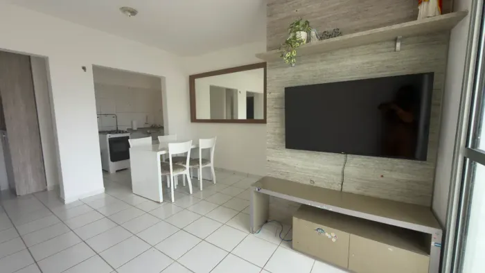 Excelente apartamento semi mobiliado