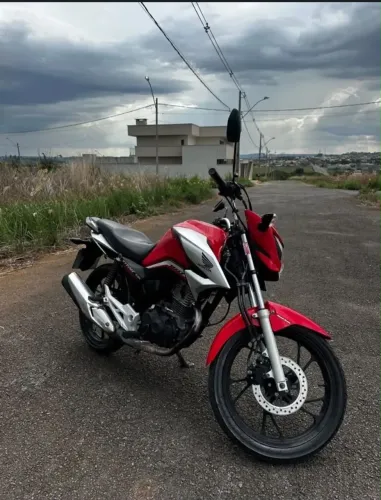 Vende-se titan CG 160