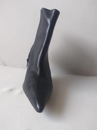 Bota de couro da marca: Santa Lolla