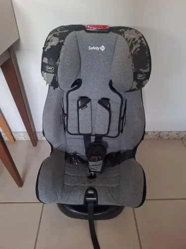 Cadeirinha de criança para carro com isofix