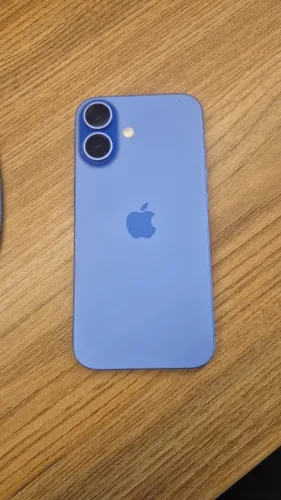 Vendo IPhone 16- 128gb