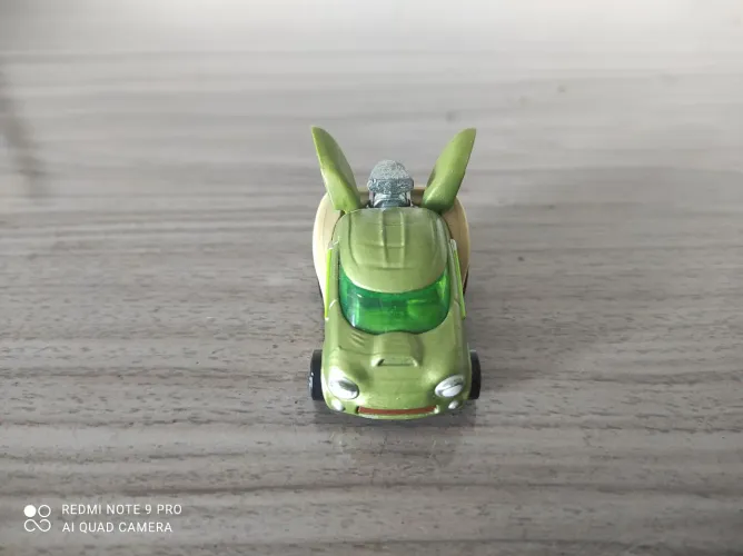 Hot Wheels Yoda 2015 Star Wars Characters