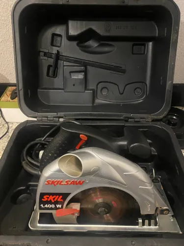 Serra circular Skil 1400W