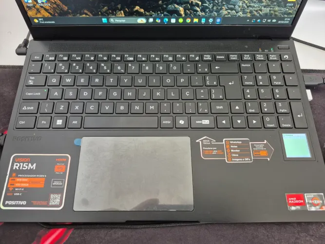 Vision R15m 16gb ram Ryzen 5 5625U