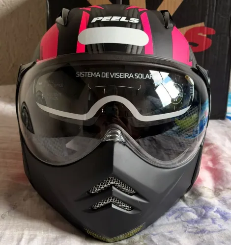 Capacete feminino