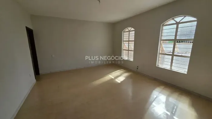 Casa na Vila Nova Sorocaba | 3 Dormitórios | 2 Suítes | Edícula Completa | Garagem para 5