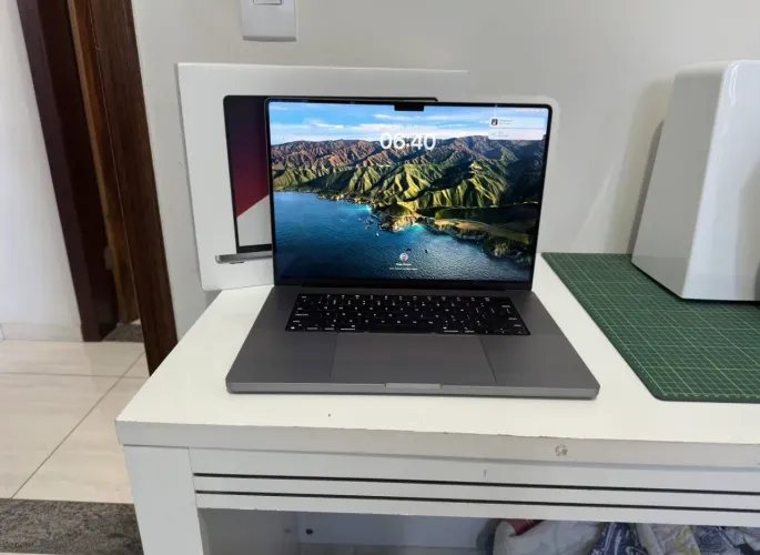 MacBook Pro 16pol M1 Max 32Gb RAM, 32Gb GPU, 1Tb SSD