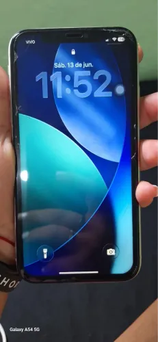 iPhone 11