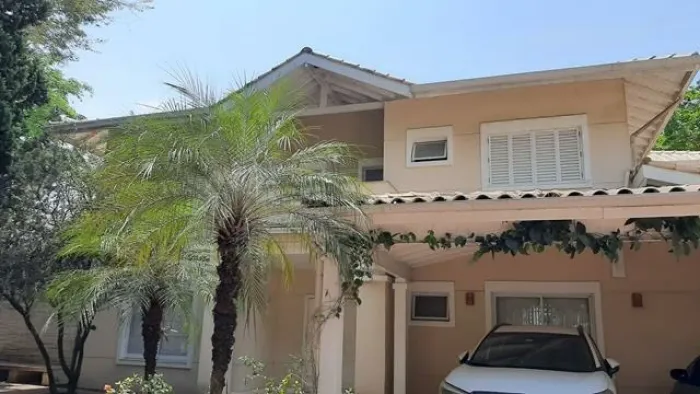 Vendo Sobrado em condomínio, Parque dos Príncipes, 5 suítes, Piscina, quintal - FL22