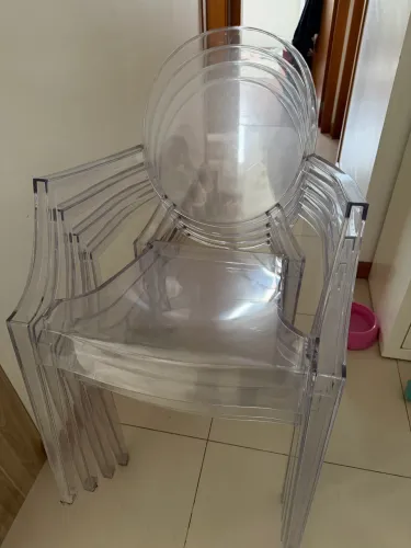 Cadeira acrílico moderna