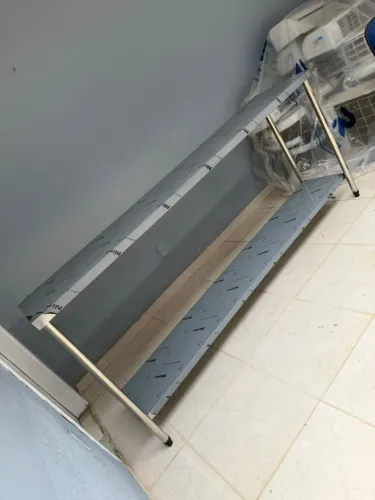 Mesa de inox direito da fábrica