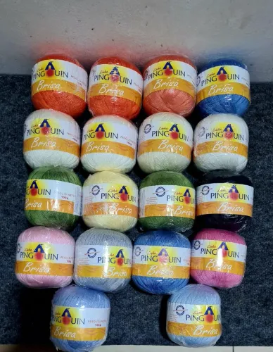 Fios, linhas de  crochê 