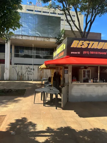 Auxiliar de cozinha/ cozinheiro/ atendente 