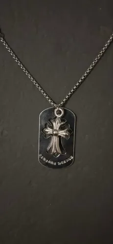 Corrente chrome hearts dogtag