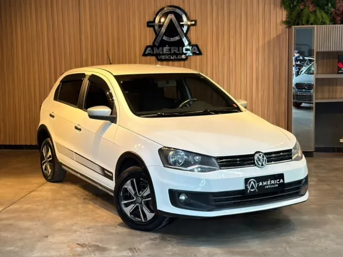 Volkswagen Gol Geração VI Track 1.0 8V MI Total Flex Mec. 4P 2014