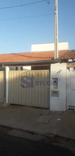 Locação de Casas / Padrão na cidade de Araraquara