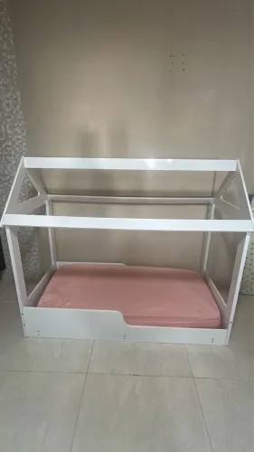 Cama infantil com colchão