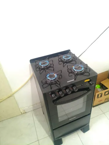 Vendo fogão quatro bocas