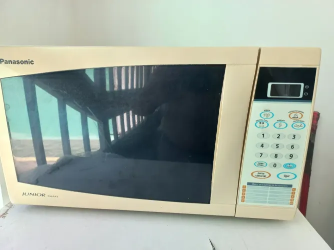 MICROONDAS PANASONIC 21 LITROS