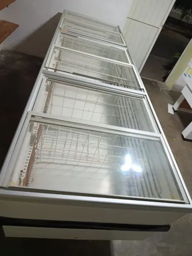 Balcão horizontal com 3 metros de comprimento 